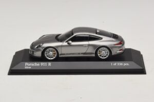 Porsche 911 991.1 R Srebrn Minichamps 1:43 410066224 Diecast