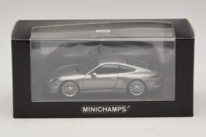 Porsche 911 991.1 R Srebrn Minichamps 1:43 410066224 Diecast – slika 5 od 5