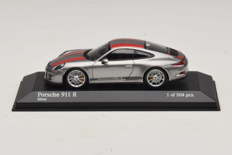 Porsche 911 991.1 R Srebrna Z Oranžnimi Črtami Minichamps 1:43 410066222 Kovina
