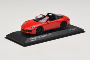 Porsche 911 991.1 Targa 4 GTS Rdeč Minichamps 1:43 410067340 Kovina – slika 2 od 5