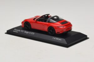 Porsche 911 991.1 Targa 4 GTS Rdeč Minichamps 1:43 410067340 Kovina – slika 3 od 5