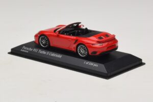 Porsche 911 991.1 Turbo S Kabriolet Rdeč Minichamps 1:43 410067180 Kovina – slika 3 od 5