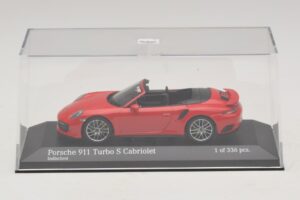 Porsche 911 991.1 Turbo S Kabriolet Rdeč Minichamps 1:43 410067180 Kovina – slika 4 od 5