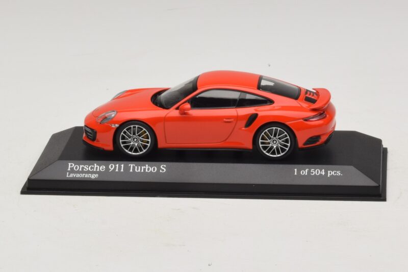 Porsche 911 991.1 Turbo S Oranžen Minichamps 1:43 410067171 Kovina