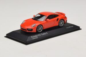 Porsche 911 991.1 Turbo S Oranžen Minichamps 1:43 410067171 Kovina – slika 2 od 5