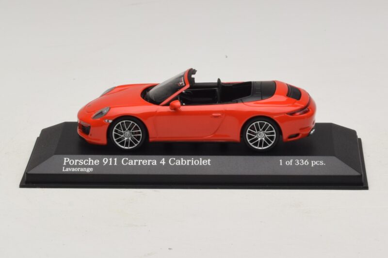 Porsche 911 991.2 Carrera 4 Kabriolet Oranžen Minichamps 1:43 410067231 Kovina