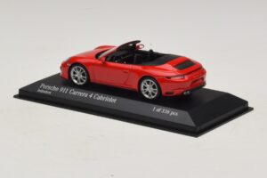 Porsche 911 991.2 Carrera 4 Kabriolet Rdeč Minichamps 1:43 410067230 Kovina – slika 3 od 5