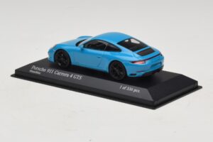 Porsche 911 991.2 Carrera 4 GTS Miami Blue Minichamps 1:43 410067322 Kovina – slika 3 od 5