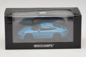 Porsche 911 991.2 Carrera 4 GTS Miami Blue Minichamps 1:43 410067322 Kovina – slika 5 od 5