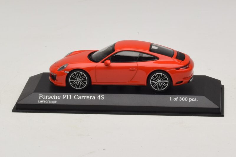 Porsche 911 991.2 Carrera 4S Oranžen Minichamps 1:43 410067241 Kovina