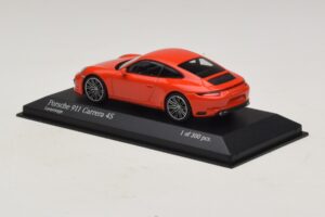 Porsche 911 991.2 Carrera 4S Oranžen Minichamps 1:43 410067241 Kovina – slika 3 od 5