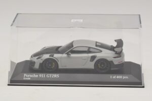 Porsche 911 991.2 GT2 RS Chalk Minichamps 1:43 410067237 Kovina – slika 4 od 5