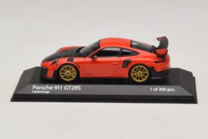 Porsche 911 991.2 GT2 RS Oranžen Minichamps 1:43 410067229 Kovina