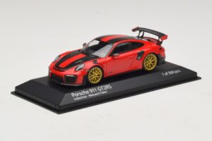 Porsche 911 991.2 GT2 RS Weissach Package Rdeč Minichamps 1:43 410067221 Diecast – slika 2 od 5