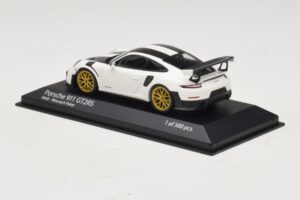 Porsche 911 991.2 GT2 RS Weissach Package Bel Minichamps 1:43 410067222 Kovina – slika 3 od 5