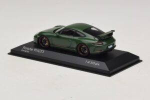 Porsche 911 991.2 GT3 Zelen Minichamps 1:43 410066028 Kovina – slika 3 od 5