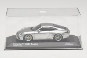Porsche 911 991.2 GT3 Touring Srebrn Minichamps 1:43 410067422 Kovina – slika 4 od 5