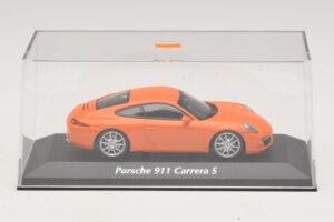 Porsche 911 991 Carrera S Oranžen Maxichamps 1:43 940060221 Kovina – slika 4 od 5