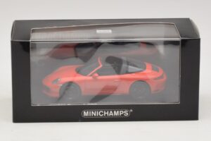 Porsche 911 991 Targa 4 GTS Oranžen Minichamps 1:43 410067341 Kovina – slika 5 od 5