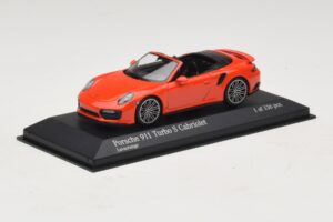 Porsche 911 991 Turbo S Kabriolet Oranžen Minichamps 1:43 410067181 Kovina – slika 2 od 5