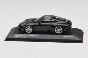 Porsche 911 992 Carrera 4S Črna Metalik Minichamps 1:43 410069320 Kovina