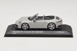 Porsche 911 992 Carrera 4S Kabriolet Siv Minichamps 1:43 410069331 Kovina