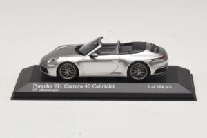 Porsche 911 992 Carrera 4S Kabriolet Srebrn Minichamps 1:43 410069330 Kovina