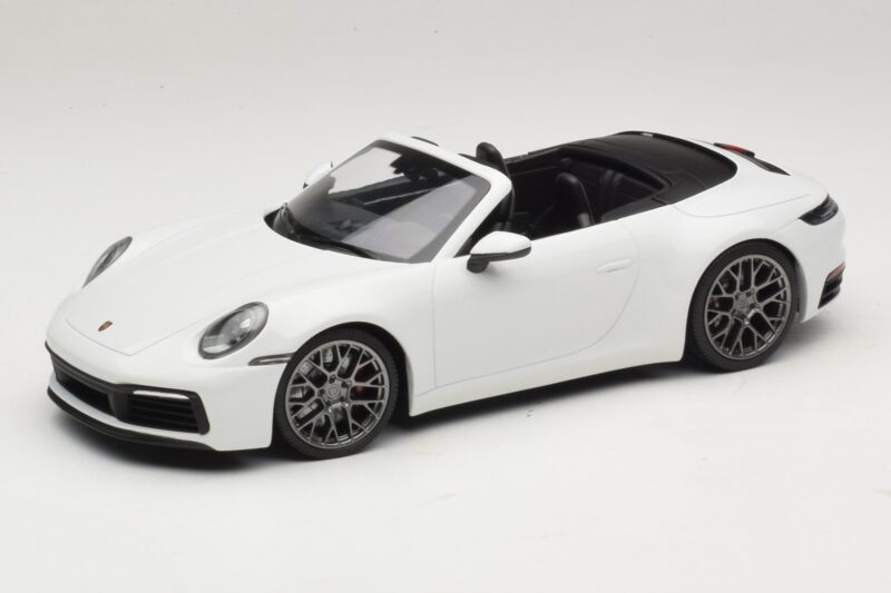 Porsche 911 992 Carrera 4S Kabriolet Bel Minichamps 1:18 155067330 Kovina