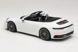 Porsche 911 992 Carrera 4S Kabriolet Bel Minichamps 1:18 155067330 Kovina – slika 5 od 6