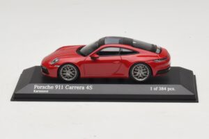 Porsche 911 992 Carrera 4S Rdeč Minichamps 1:43 410069321 Kovina