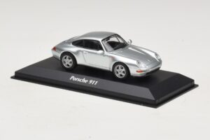 Porsche 911 993 Srebrn Maxichamps 1:43 940063001 Kovina – slika 3 od 5