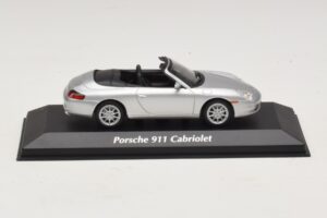 Porsche 911 996 Kabriolet Srebrn Maxichamps 1:43 940061031 Kovina