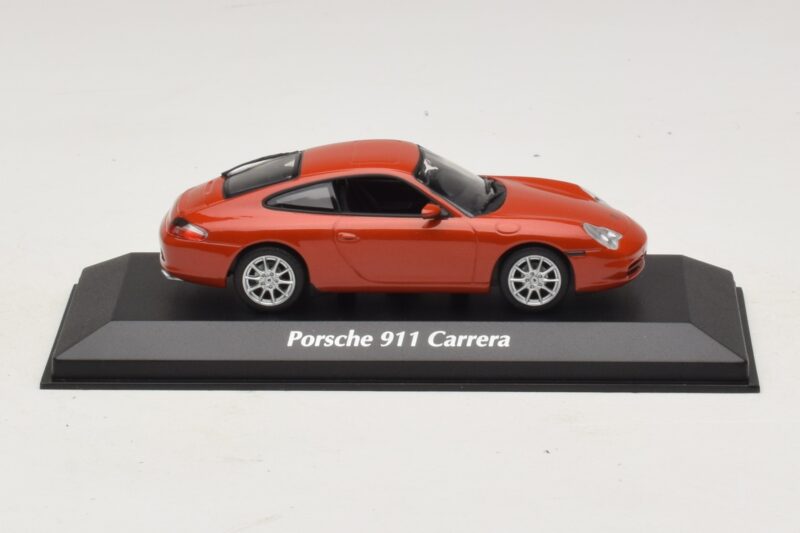 Porsche 911 996 Carrera Orange Metallic Maxichamps 1:43 940061021 Kovina
