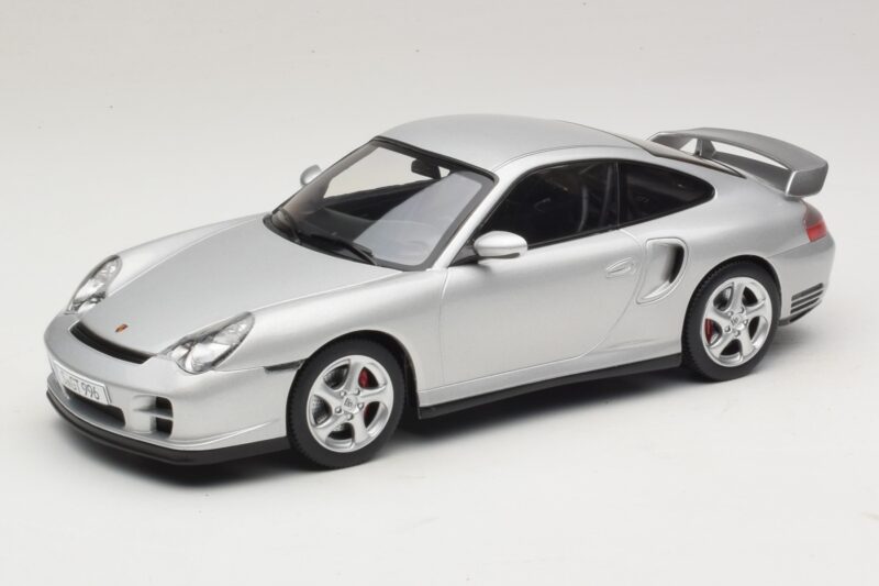Porsche 911 996 GT2 Srebrn KK-Scale 1:18 KKDC181451 Kovina