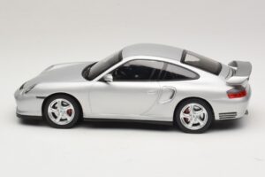 Porsche 911 996 GT2 Srebrn KK-Scale 1:18 KKDC181451 Kovina – slika 3 od 6