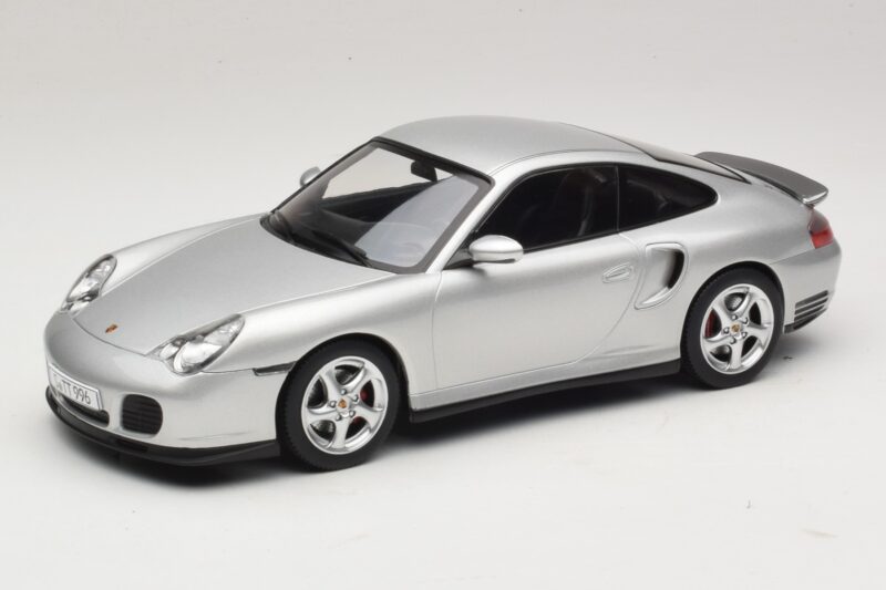 Porsche 911 996 Turbo Srebrn KK-Scale 1:18 KKDC181471 Kovina