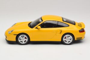 Porsche 911 996 Turbo Rumen KK-Scale 1:18 KKDC181473 Kovina – slika 3 od 6