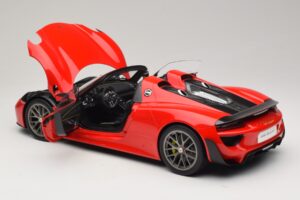 Porsche 918 Spyder Weissach Package Guards Red AUTOart 1:12 12122 Kovina – slika 5 od 8