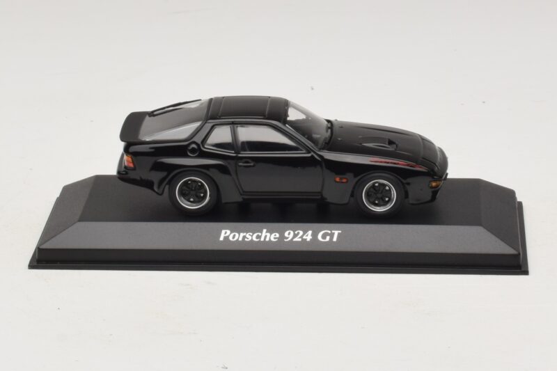 Porsche 924 GT Črn Maxichamps 1:43 940066124 Kovina