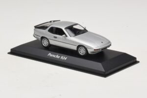 Porsche 924 Srebrn Maxichamps 1:43 940062120 Kovina – slika 3 od 5