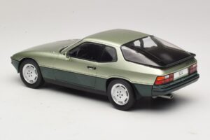 Porsche 924 Turbo Svetlo Zelena & Temno Zelena MCG 1:18 MCG18660 Kovina – slika 5 od 6