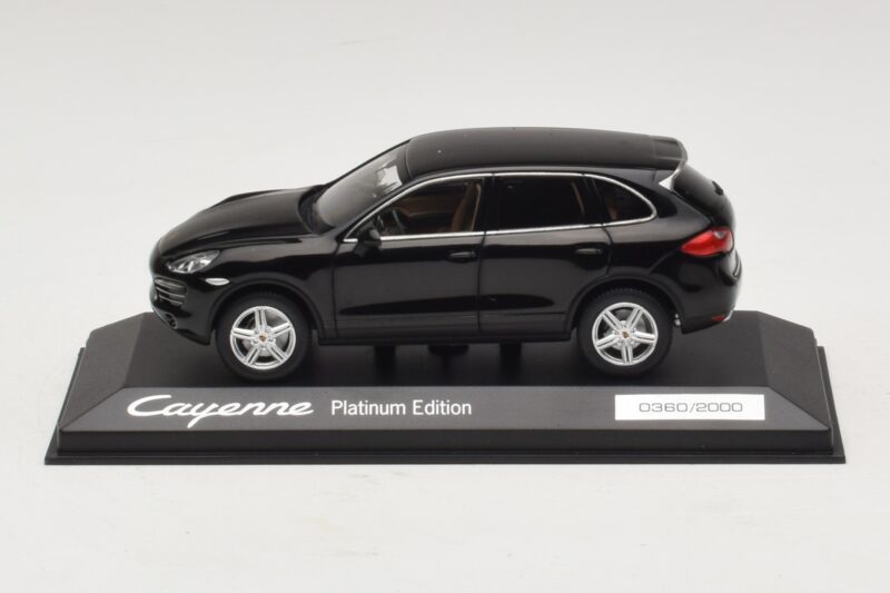 Porsche Cayenne 9PA Platinasta Izdaja Črn Minichamps 1:43 WAP0200160E Kovina