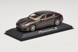Porsche Panamera 970 S Rjav Metalik Minichamps 1:43 WAP0203400E Kovina – slika 2 od 5