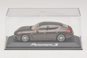 Porsche Panamera 970 S Rjav Metalik Minichamps 1:43 WAP0203400E Kovina – slika 4 od 5