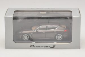 Porsche Panamera 970 S Rjav Metalik Minichamps 1:43 WAP0203400E Kovina – slika 5 od 5