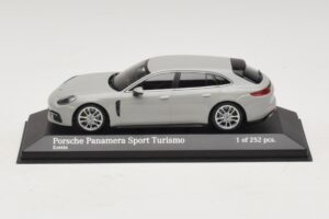 Porsche Panamera 971 Sport Turismo 4E-Hybrid Siv Minichamps 1:43 410066114 Kovina