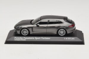 Porsche Panamera 971 Sport Turismo 4S Siv Minichamps 1:43 410066111 Kovina