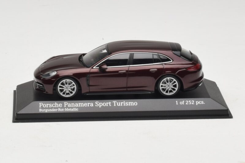 Porsche Panamera 971 Sport Turismo 4S Rdeč Minichamps 1:43 410066110 Kovina