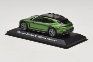 Porsche Taycan Turbo S Cross Turismo Zelen Minichamps 1:43 WAP0207830M003 Kovina – slika 3 od 5
