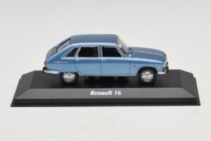 Renault 16 Svetlo Modra Metalik Maxichamps 1:43 940113100 Kovina